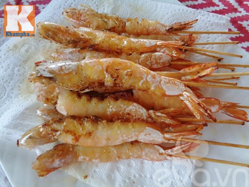 Hướng dẫn làm tôm xóc muối đơn giản mà ngon