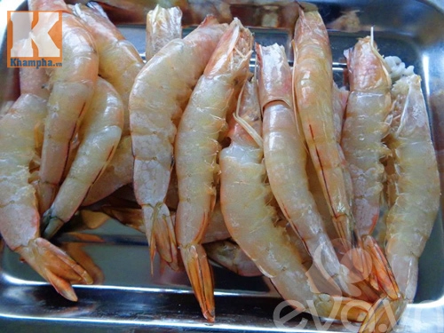 Hướng dẫn làm tôm xóc muối đơn giản mà ngon
