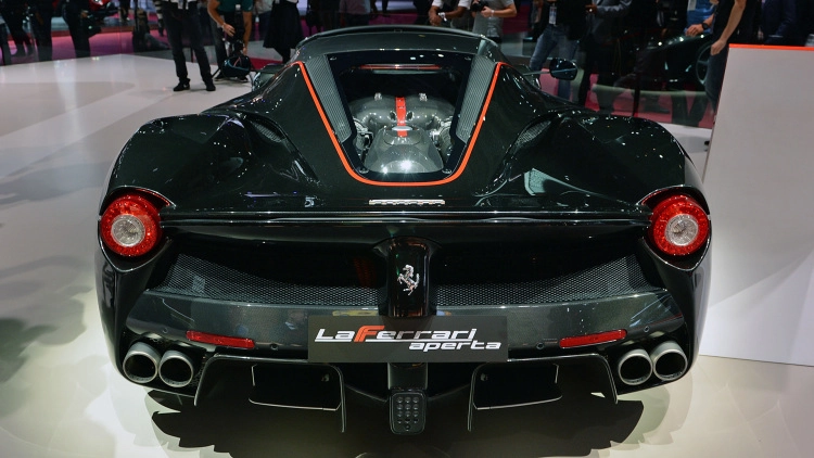 LaFerrari Aperta giá 2 triệu USD, giới hạn 200 chiếc hình ảnh 5 Laferrari aperta bản giới hạn giá 2 triệu usd