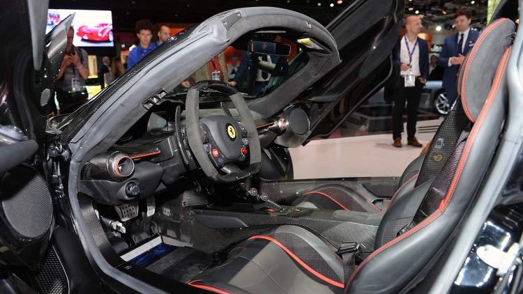 LaFerrari Aperta giá 2 triệu USD, giới hạn 200 chiếc hình ảnh 13 Laferrari aperta bản giới hạn giá 2 triệu usd