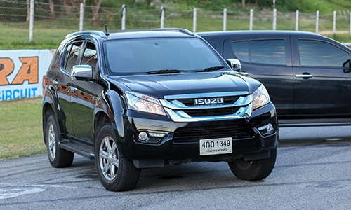 Tân binh suv isuzu mu-x ra mắt ở việt nam