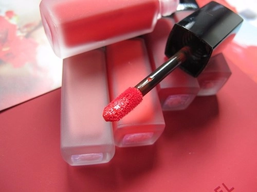 Thỏi son kem lì của chanel làm chị em mê mẩn