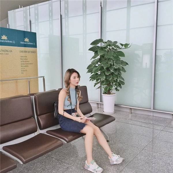 Tuyệt chiêu ăn gian chiều cao của quỳnh anh shyn min