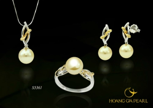 Tuyệt chiêu để nàng chọn trang sức dự tiệc