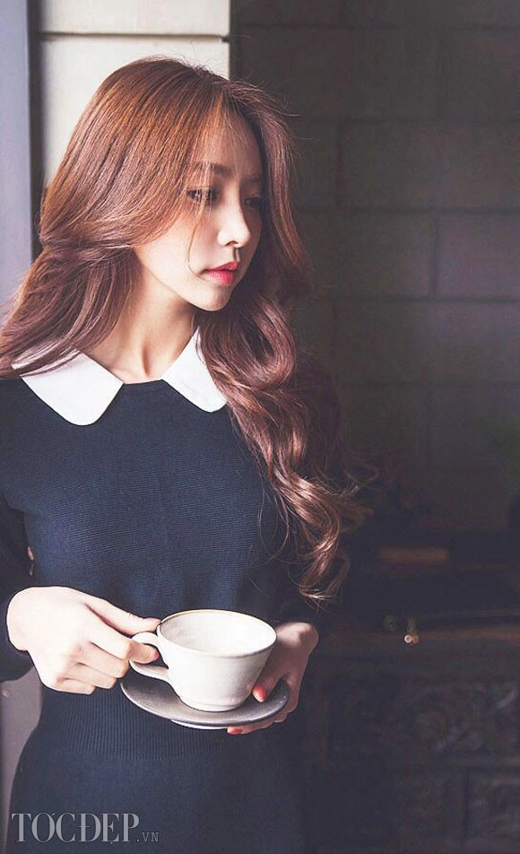 4 mẫu tóc mái đơn giản duyên dáng cho bạn gái xuống phố