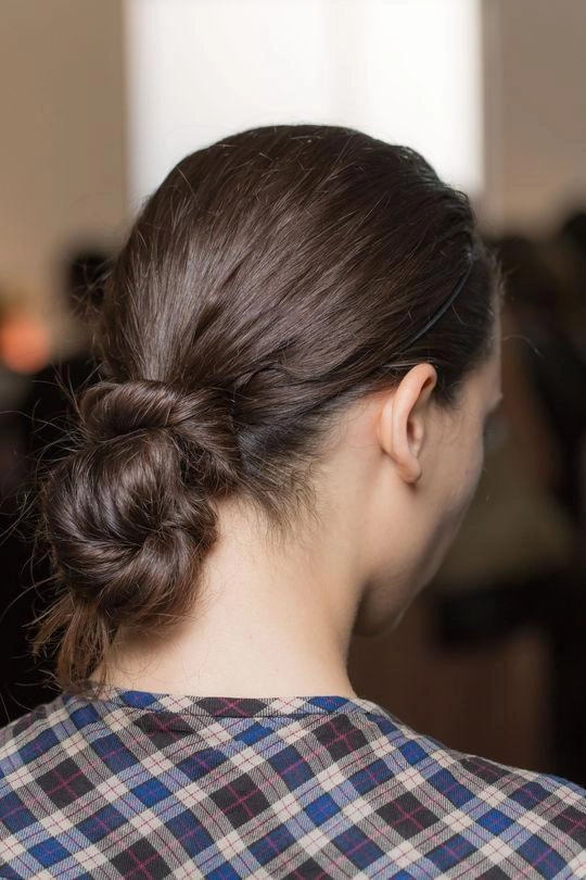 5 kiểu tóc đơn giản mà đẹp cho bạn gái xuống phố hè 2017