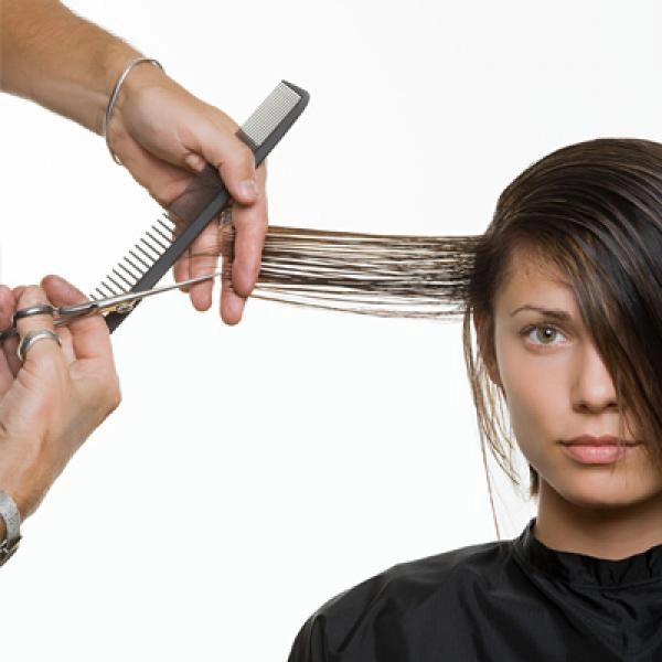 6 cách chăm sóc tóc dài giúp nàng luôn tự tin