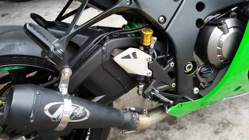 Kawasaki zx10-r trắng xanh long lanh