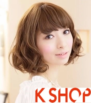 Kiểu tóc ngắn uốn xoăn cho cô nàng trẻ trung quyến rũ