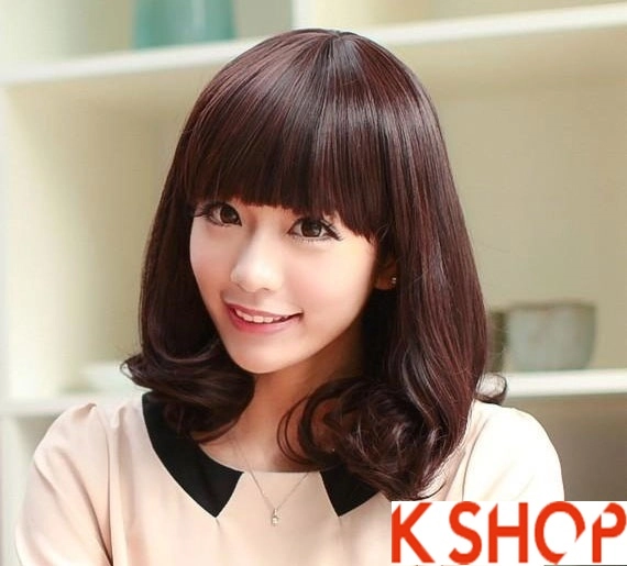 Kiểu tóc ngắn uốn xoăn cho cô nàng trẻ trung quyến rũ