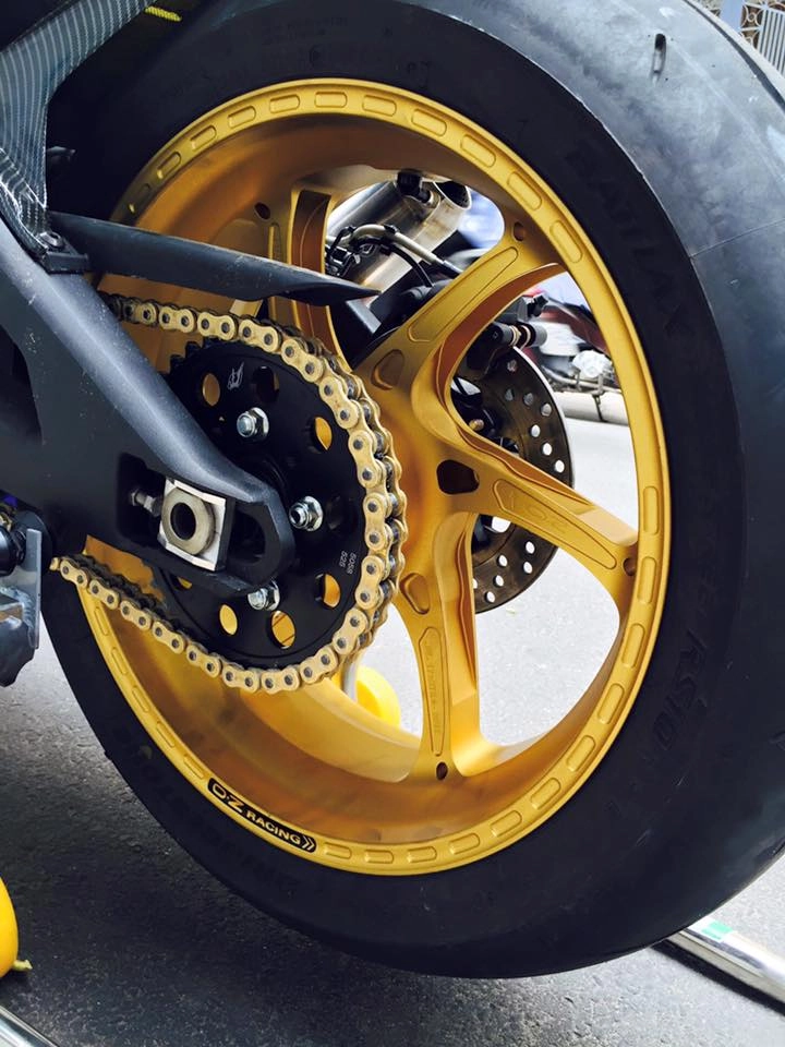 Hàng khủng zx10r 2016 đầu tiên lên mâm oz racing tại việt nam