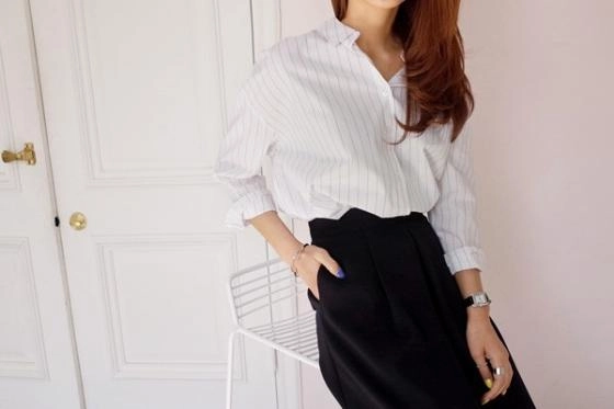 15 mẫu áo sơ mi nữ công sở đẹp cho bạn gái hơi gầy vai ngang