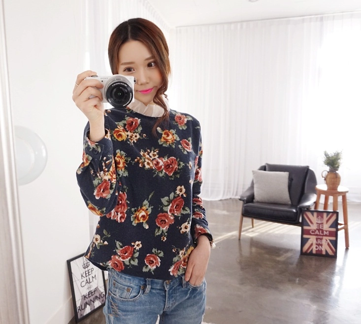 Áo sơ mi nữ họa tiết hoa cho nàng tỏa sáng trước đám đông