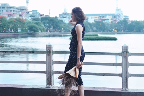 Mẫu váy sơ mi nữ đẹp được nhiều cô nàng yêu thích