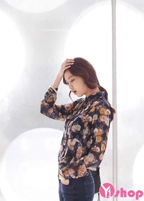 Nàng duyên dáng nơi công sở với áo sơ mi nữ voan họa tiết