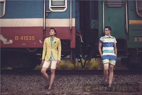 Phối đồ nam mùa hè khỏe khoắn cùng sơ mi và short