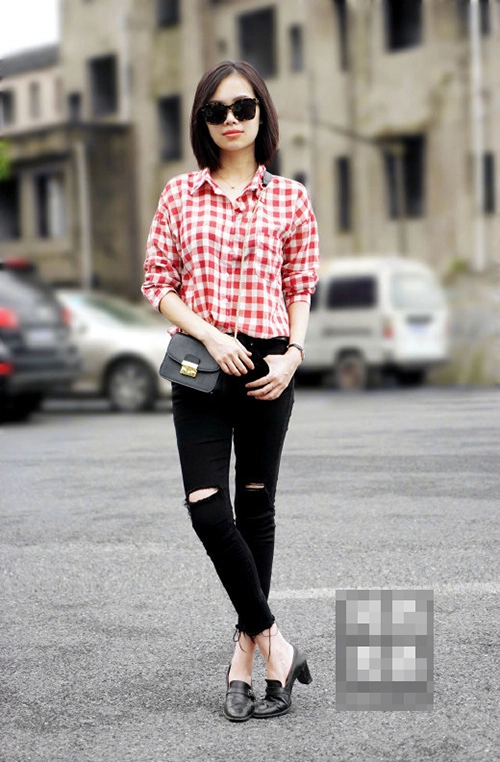 Quyến rũ trong sắc thu với chiếc áo sơ mi cũ