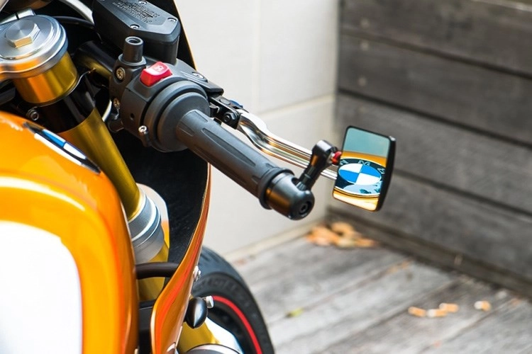 Bmw r nine t nổi bật với bản độ xe đua cafe racer cổ điển