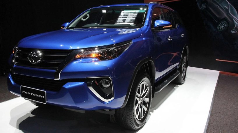 Hình ảnh chi tiết 3 động cơ trên toyota fortuner 2016