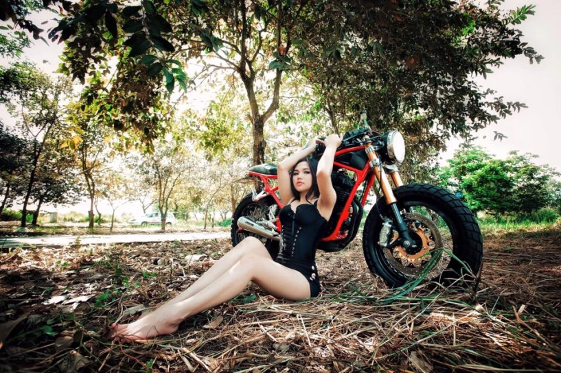 Ngắm yamaha srx 250 độ cafe racer cực chất khoe dáng cùng mẫu việt