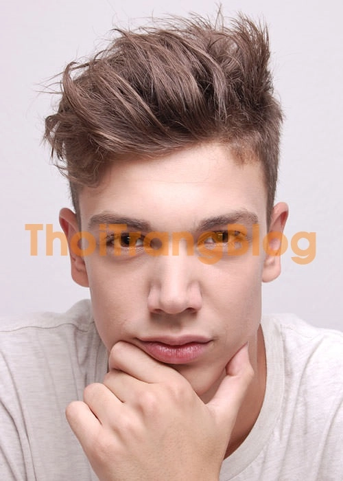 Những kiểu tóc nam vuốt ngược lịch lãm theo phong cách quý tốc