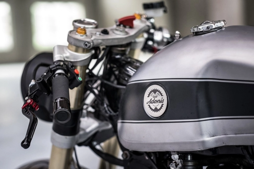 Yamaha xv750 trong bản độ vừa hiện đại vừa cổ điển