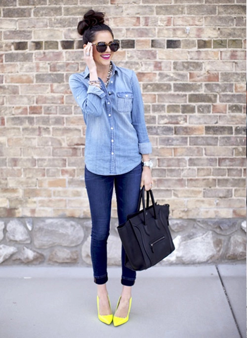 Bí quyết chống nắng cùng sơ mi denim cực chất