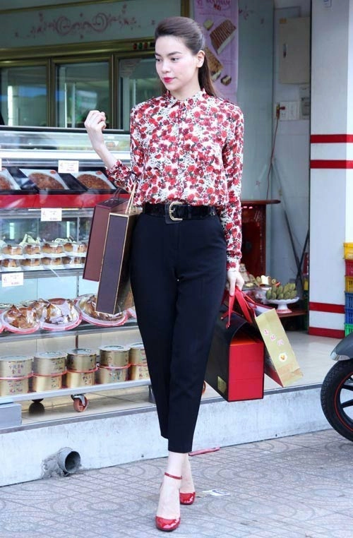 bí quyết mặc áo sơ mi thông minh của hà hồ
