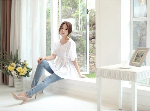 Bí quyết mặt áo sơ mi đẹp làm nhỏ vòng 2 của chị em