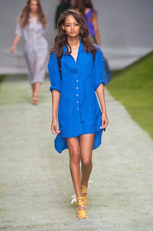 Thanh lịch và phóng khoáng cùng váy sơ mi như các fashionista