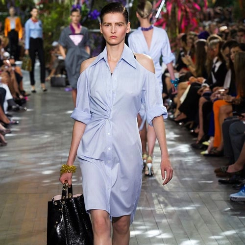 Thanh lịch và phóng khoáng cùng váy sơ mi như các fashionista