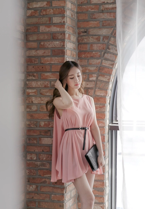 Bst váy đầm đẹp cho cô nàng công sở dáng gầy