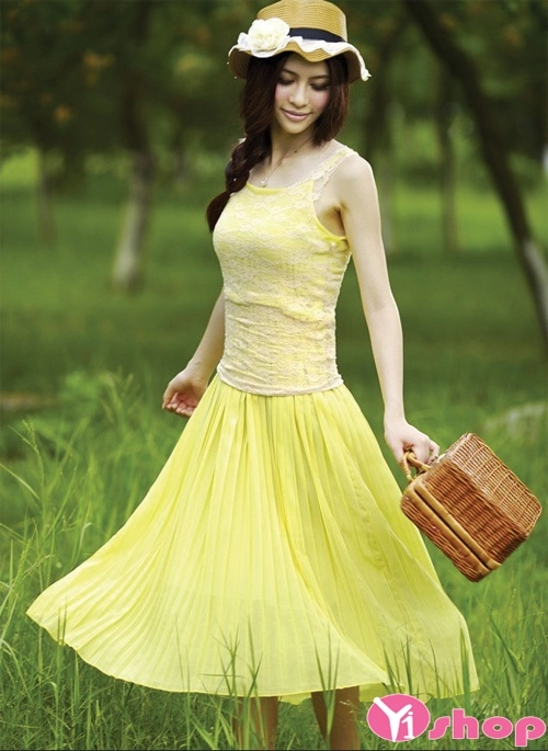 Váy đầm maxi dáng dài đẹp lãng mạn ngọt ngào dạo phố ngày hè