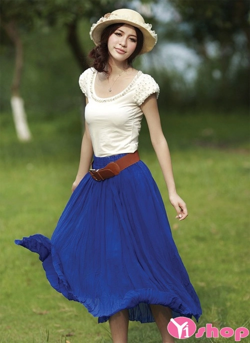 Váy đầm maxi dáng dài đẹp lãng mạn ngọt ngào dạo phố ngày hè