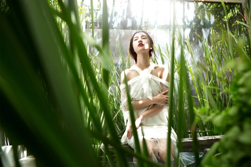 Váy ren trong suốt dành cho nàng yêu mùa hè