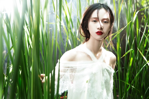 Váy ren trong suốt dành cho nàng yêu mùa hè