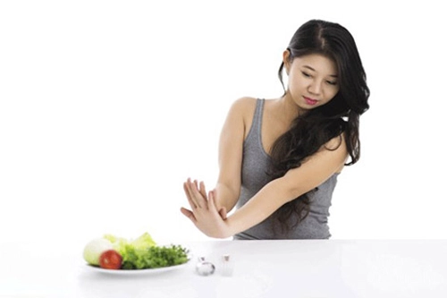5 sai lầm giảm cân của nữ công sở