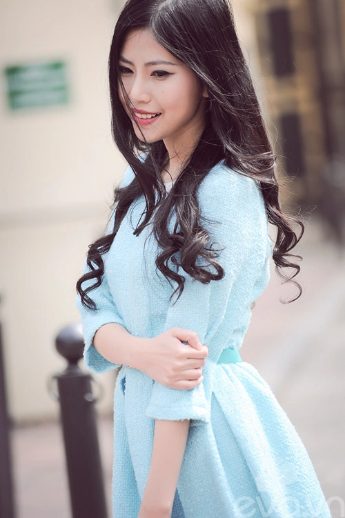 Bí kíp phối đồ cho nàng công sở cò hương
