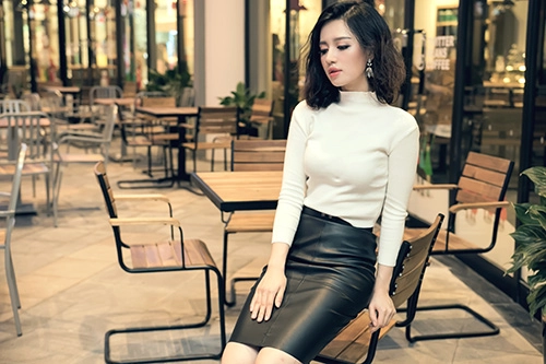 Bí quyết diện áo len cổ lọ ấm và đẹp nữ công sở không thể làm ngơ