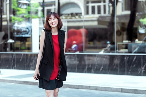 Cả tuần đến công sở xinh đẹp và tươi mới như hh trúc diễm