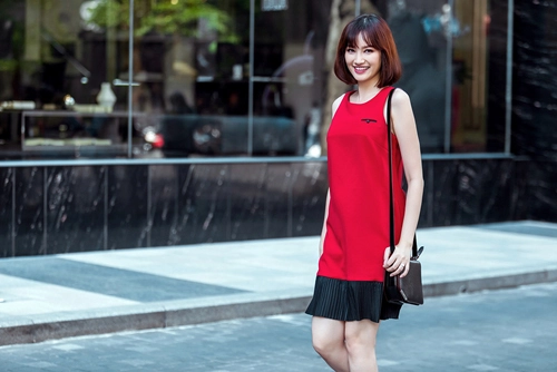 Cả tuần đến công sở xinh đẹp và tươi mới như hh trúc diễm