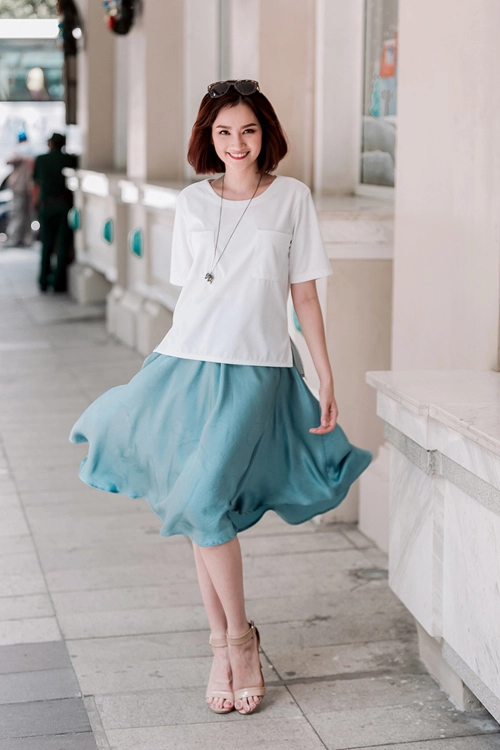 Cả tuần đến công sở xinh đẹp và tươi mới như hh trúc diễm