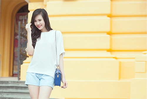 Làm bạn gái công sở đơn giản cuốn hút với màu nhạt
