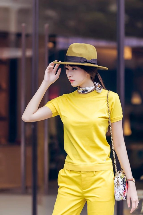Lời khuyên vàng cho nữ công sở khi dưỡng da trang điểm