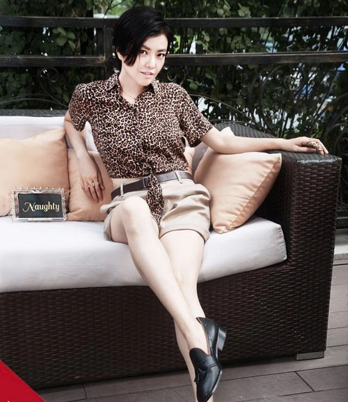 Nàng công sở quyến rũ mọi ánh nhìn với 3 mốt này