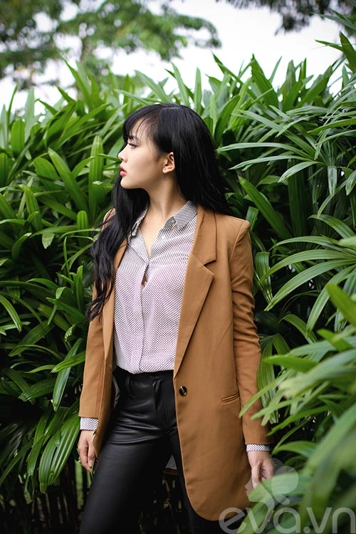 Những mẫu quần đẹp nhất cho nàng công sở ngày thu