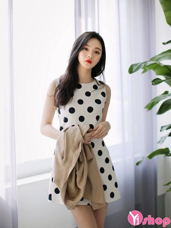 Váy đầm liền thân sát nách đẹp cho nàng công sở