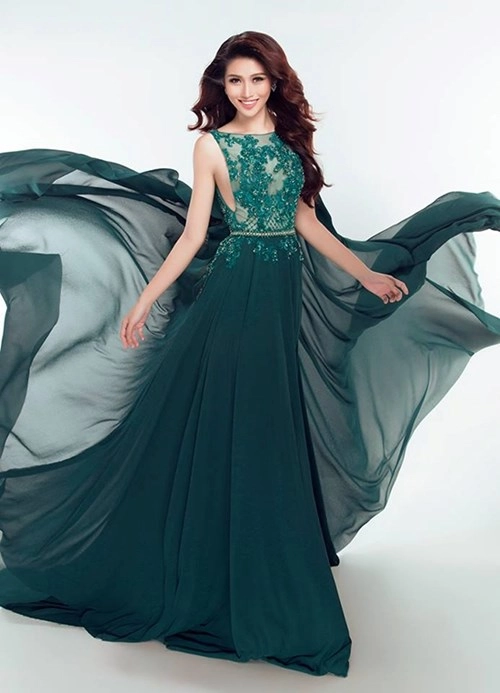 đụng hàng chan chát sao nữ nào đánh bại được ngọc trinh