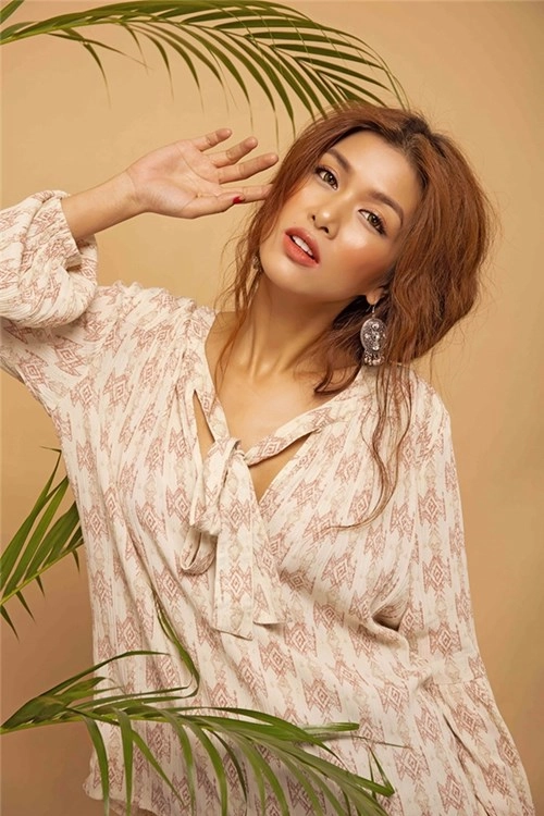 mẹ hai con oanh yến quyến rũ cá tính cùng phong cách bohemian
