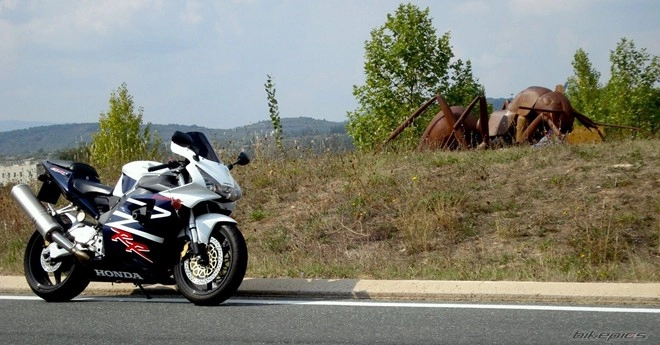 Những chiếc môtô sportbike tốt nhất đến từ hãng xe nhật bản
